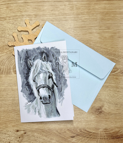 Biglietto d'auguri con stampa artistica di un cavallo in grigio | Paola Montanari